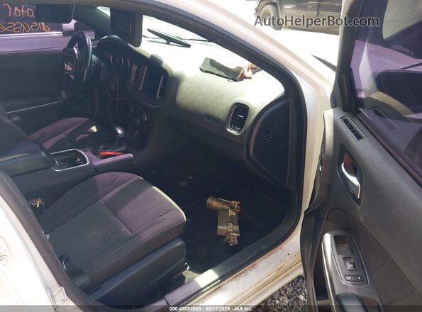 2C3CDXBG7KH717468 2019 DODGE CHARGER White Vista interior delantera