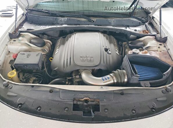 2C3CDXCT0HH620245 2017 DODGE CHARGER White Вид задньої частини салону