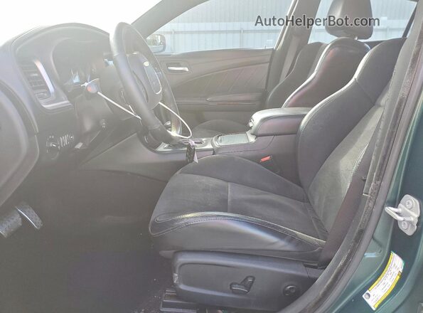 2C3CDXCT1KH599977 2019 DODGE CHARGER Зеленый Вид салона спереди