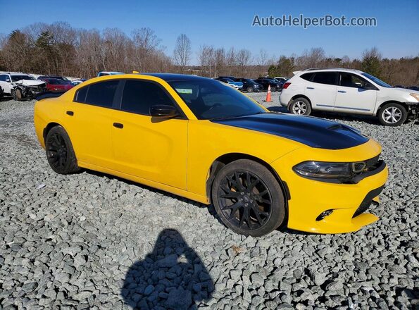 2C3CDXCT3JH129349 2018 DODGE CHARGER Желтый Передняя правая четверть