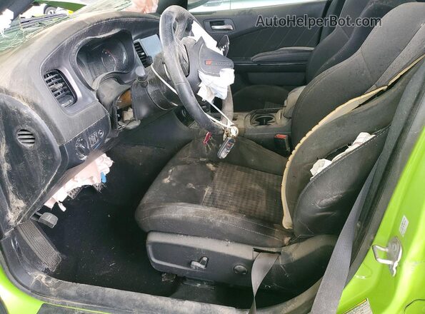 2C3CDXCT7PH639230 2023 DODGE CHARGER Зеленый Вид салона спереди