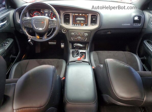 2C3CDXCT7PH672681 2023 DODGE CHARGER Красный Вид панели приборов