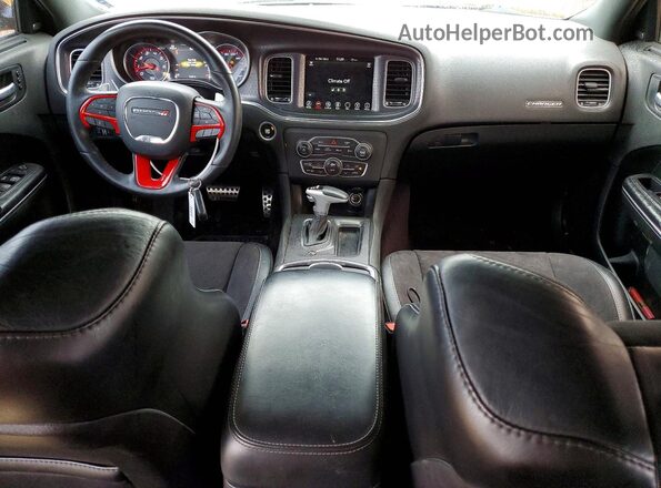 2C3CDXGJ1HH634485 2017 DODGE CHARGER Желтый Вид панели приборов
