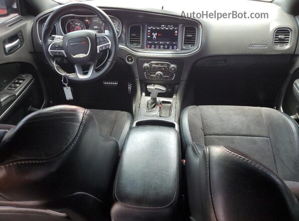 2C3CDXGJ3HH595706 2017 DODGE CHARGER Красный Вид панели приборов