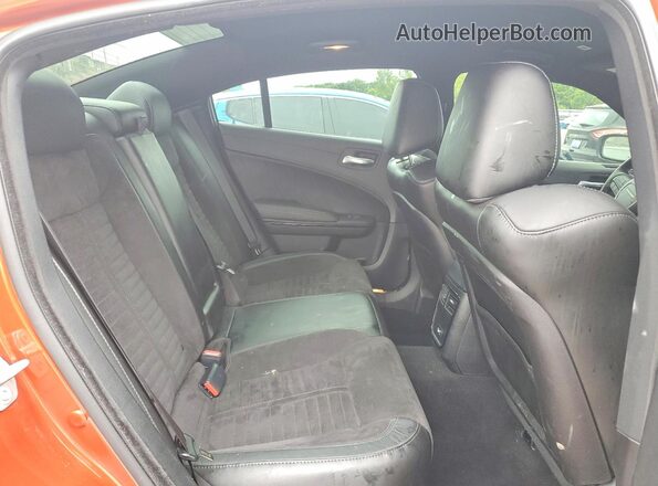 2C3CDXGJ3PH560534 2023 DODGE CHARGER Orange Vista de los asientos traseros