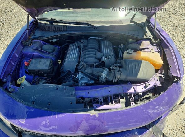 2C3CDXGJ4GH196981 2016 DODGE CHARGER Purple Rear interior view