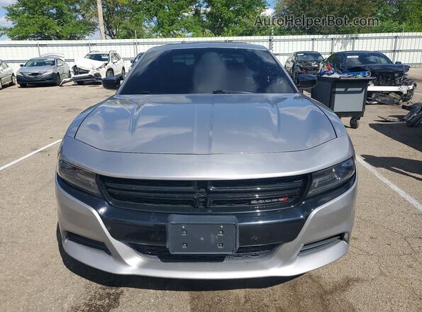 2C3CDXHG3HH543933 2017 DODGE CHARGER Серебряный Вид спереди