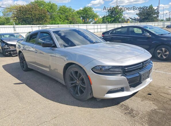 2C3CDXHG3HH543933 2017 DODGE CHARGER Серебряный Передняя правая четверть