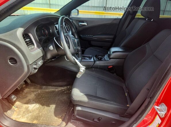 2C3CDXHG4GH276882 2016 DODGE CHARGER Красный Вид салона спереди