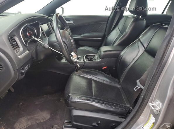 2C3CDXHG4HH595104 2017 DODGE CHARGER Серебряный Вид салона спереди