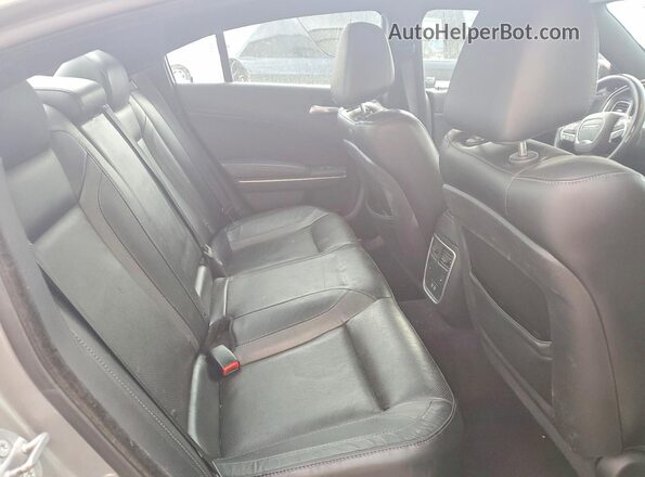 2C3CDXHG4HH595104 2017 DODGE CHARGER Серебряный Вид задних сидений