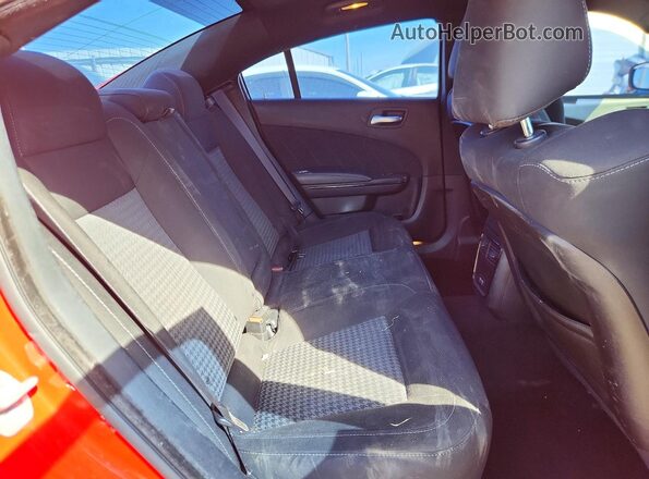 2C3CDXHG4KH726507 2019 DODGE CHARGER Red უკანა სავარძლების ხედი