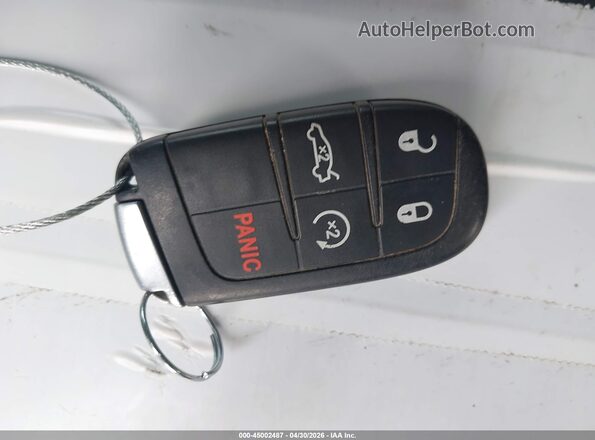 2C3CDXHG5KH561163 2019 DODGE CHARGER Red Вид панелі приладів