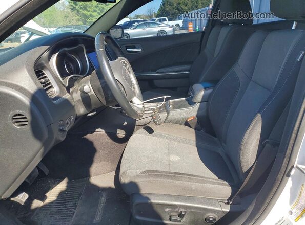 2C3CDXHG8GH326568 2016 DODGE CHARGER Белый Вид салона спереди