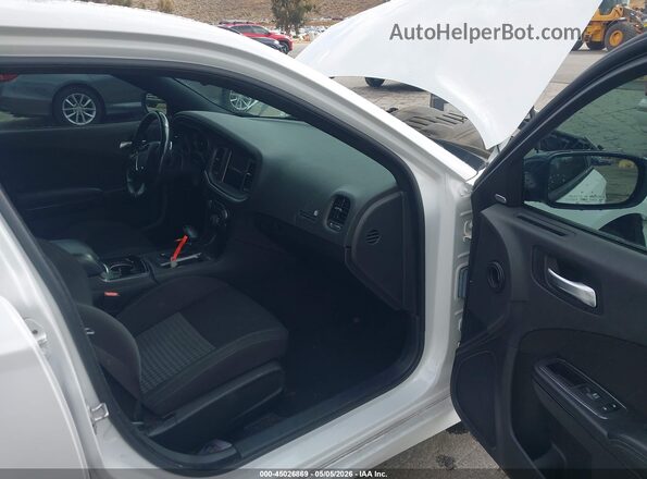 2C3CDXHG9MH673046 2021 DODGE CHARGER Белый Вид салона спереди