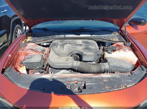 2C3CDXJG0LH205182 2020 DODGE CHARGER Оранжевый Вид сзади