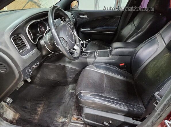 2C3CDXJG2HH538362 2017 DODGE CHARGER Бордовый Вид салона спереди
