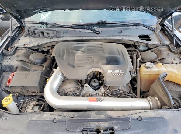 2C3CDXJG4JH235489 2018 DODGE CHARGER Черный Вид задней части салона