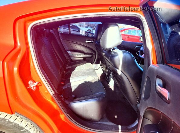2C3CDXJG7GH357630 2016 DODGE CHARGER Orange Vista de los asientos traseros