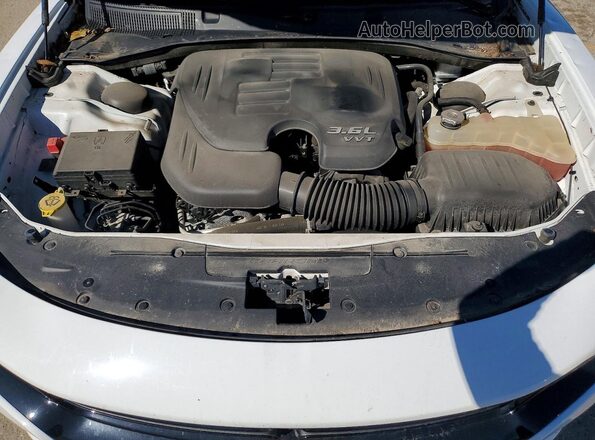 2C3CDXJG9KH693434 2019 DODGE CHARGER White Vista interior trasera