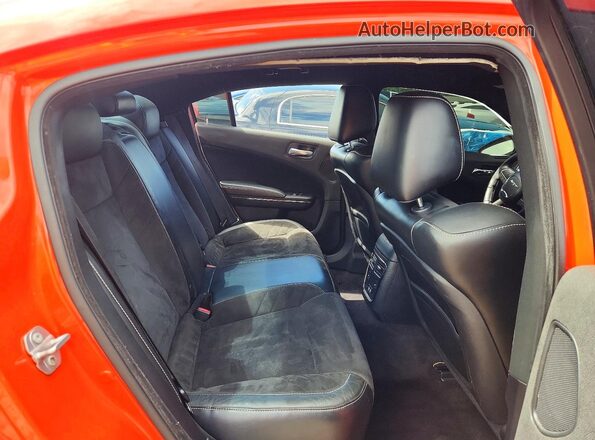 2C3CDXL93GH354464 2016 DODGE CHARGER Orange Rear seats view