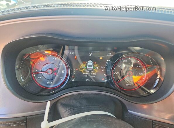 2C3CDXMG3PH705886 2023 DODGE CHARGER Зеленый Вид щитка приборов