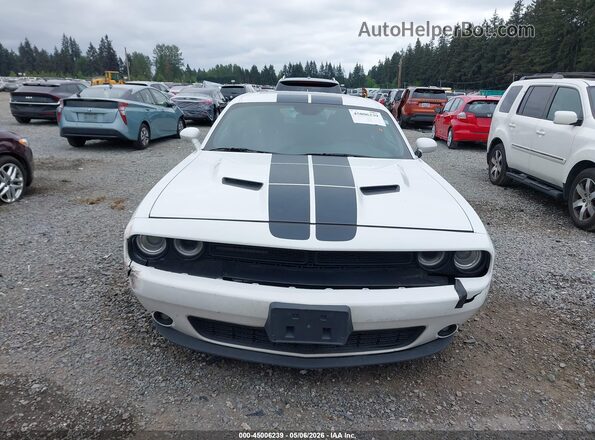 2C3CDZAG0GH184741 2016 DODGE CHALLENGER Белый Вид щитка приборов