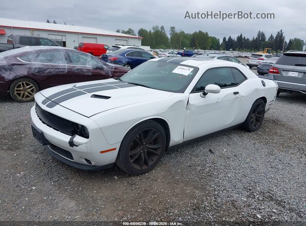 2C3CDZAG0GH184741 2016 DODGE CHALLENGER Белый Передняя левая четверть
