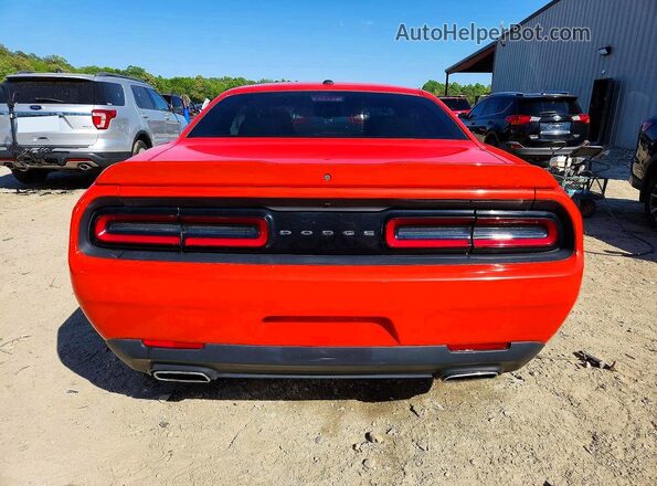2C3CDZAG0JH242175 2018 DODGE CHALLENGER Оранжевый Вид сзади
