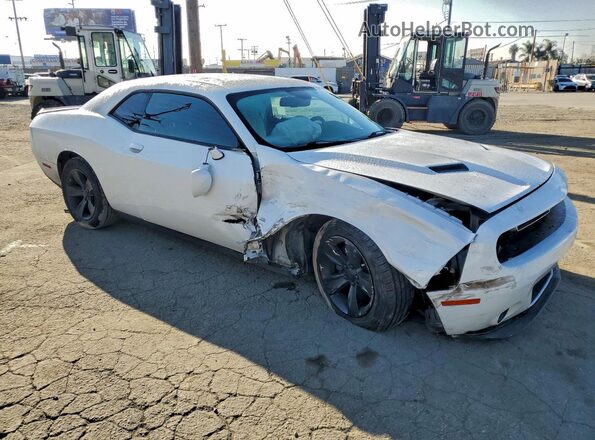 2C3CDZAG1GH312260 2016 DODGE CHALLENGER Белый Передняя правая четверть