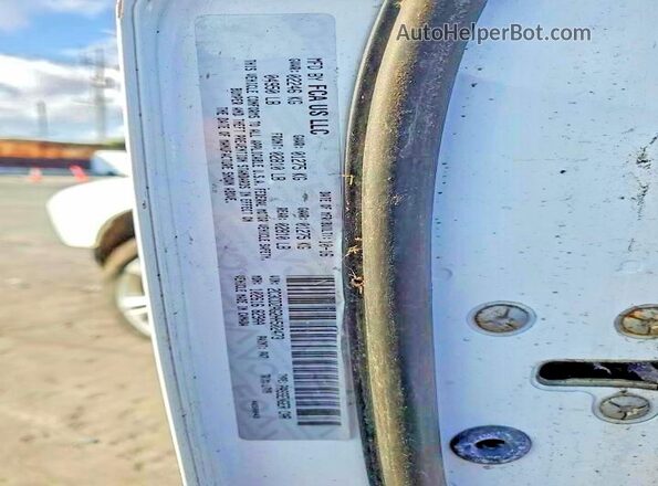 2C3CDZAG2HH502473 2017 DODGE CHALLENGER White Вид підкапотного простору