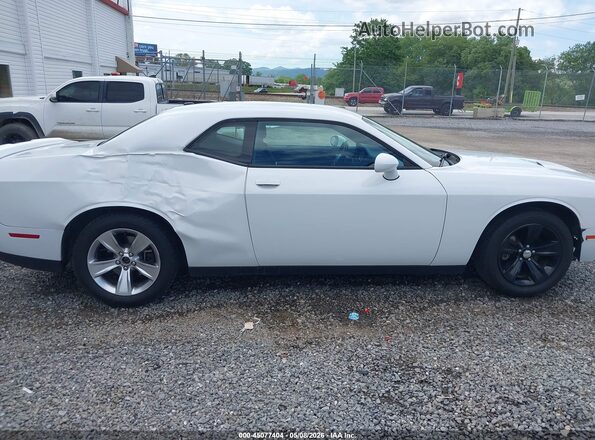 2C3CDZAG2MH542627 2021 DODGE CHALLENGER Белый Вид задней части салона