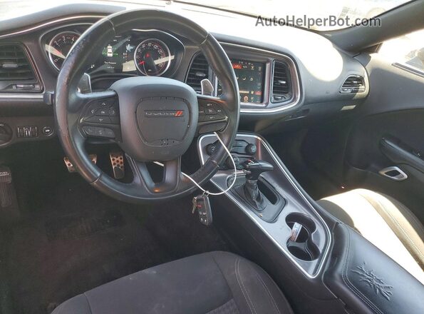 2C3CDZAG3GH284090 2016 DODGE CHALLENGER Черный Вид панели приборов