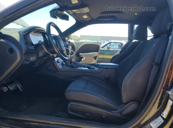 2C3CDZAG3GH284090 2016 DODGE CHALLENGER Черный Вид салона спереди