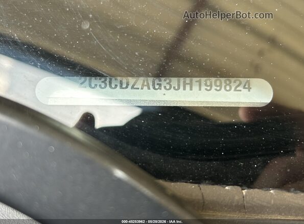2C3CDZAG3JH199824 2018 DODGE CHALLENGER Серый Вид подкапотного пространства