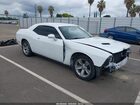 2019 Dodge Challenger Sxt White vin: 2C3CDZAG3KH751064