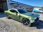 2020 Dodge Challenger Sxt Зеленый vin: 2C3CDZAG3LH240259