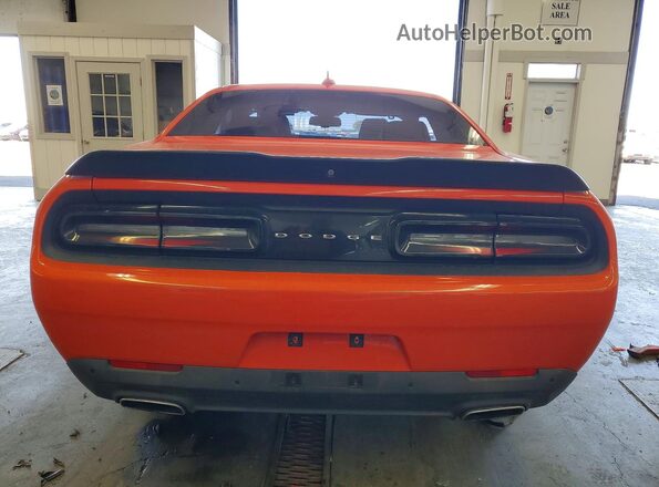 2C3CDZAG5GH321642 2016 DODGE CHALLENGER Orange Widok z tyłu
