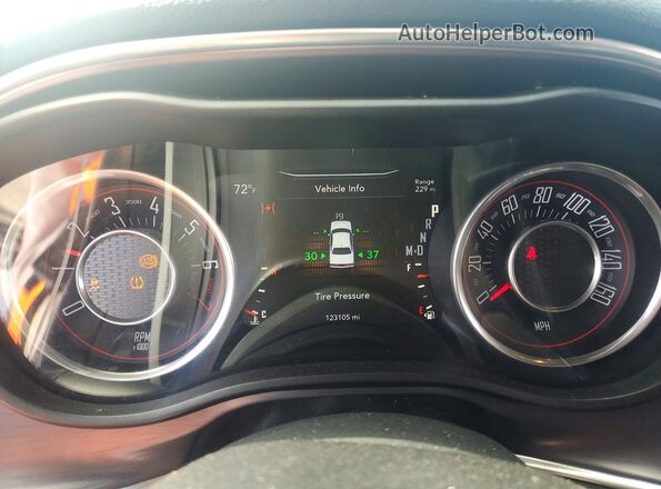 2C3CDZAG8GH201074 2016 DODGE CHALLENGER Серебряный Вид щитка приборов