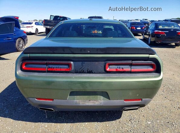 2C3CDZAG9JH318069 2018 DODGE CHALLENGER Зеленый Вид сзади