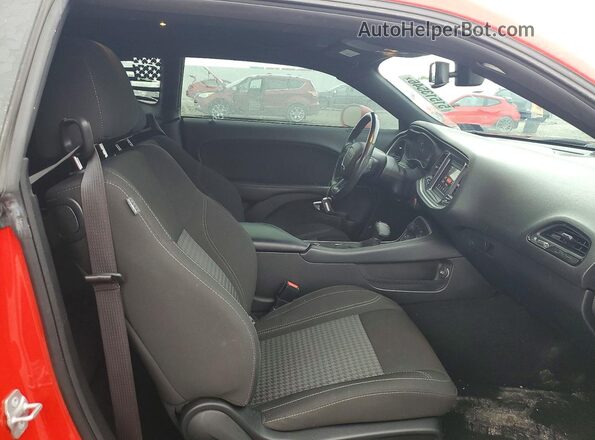 2C3CDZAGXMH586861 2021 DODGE CHALLENGER Красный Вид задних сидений
