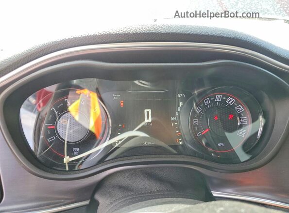2C3CDZBT0HH648902 2017 DODGE CHALLENGER Темно-бордовый Вид щитка приборов