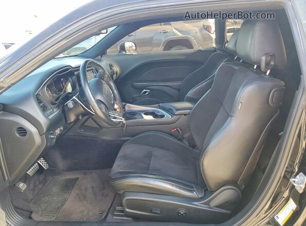 2C3CDZBT3KH552334 2019 DODGE CHALLENGER Черный Вид салона спереди