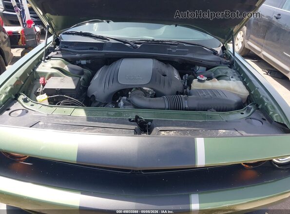 2C3CDZBT3KH679987 2019 DODGE CHALLENGER Зеленый Вид сзади