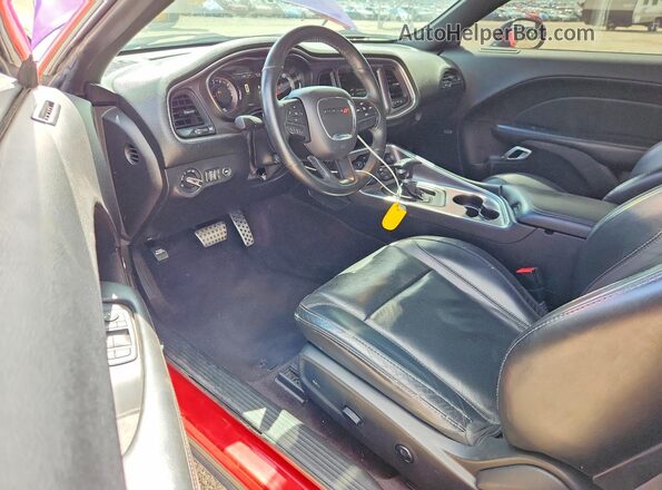 2C3CDZBT5GH214067 2016 DODGE CHALLENGER Двухцветный Вид панели приборов