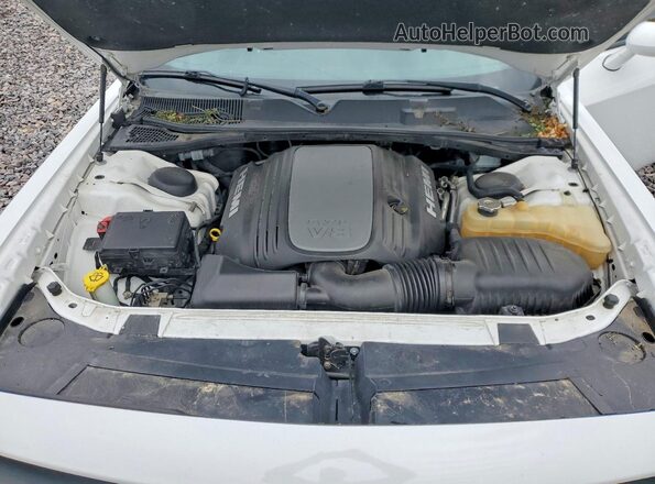 2C3CDZBT7HH527686 2017 DODGE CHALLENGER Белый Вид задней части салона
