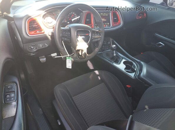 2C3CDZBT7HH611068 2017 DODGE CHALLENGER Серый Вид панели приборов