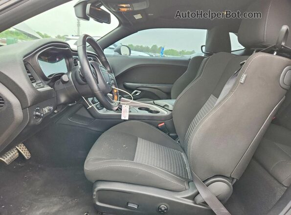 2C3CDZBT8LH179406 2020 DODGE CHALLENGER Silver Widok wnętrza z przodu