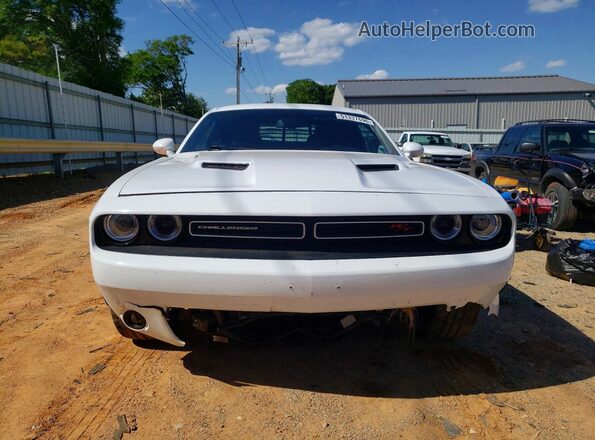 2C3CDZBTXJH225086 2018 DODGE CHALLENGER Белый Вид спереди