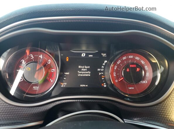 2C3CDZC97JH175248 2018 DODGE CHALLENGER Темно-бордовый Вид щитка приборов